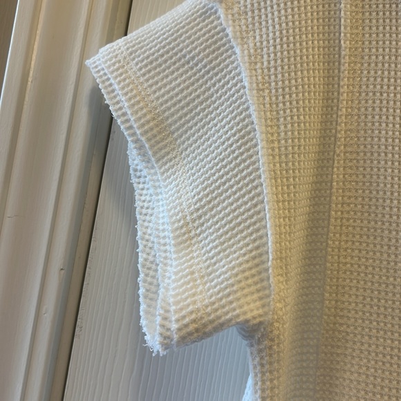 White Waffle knit Altered State Top. Like new - Picture 5 of 6